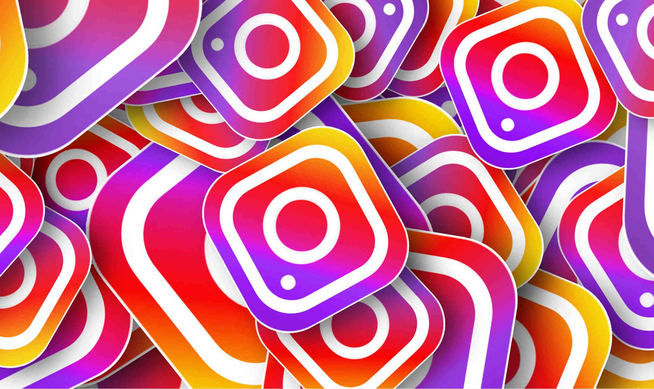 Instagram: postare la stessa foto da più account