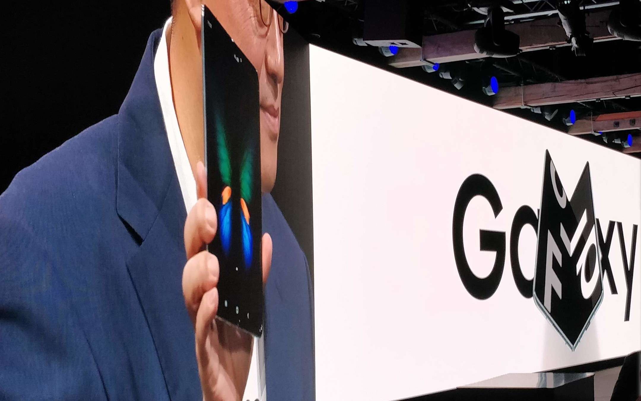 Galaxy Fold, i dubbi di chi lo ha provato