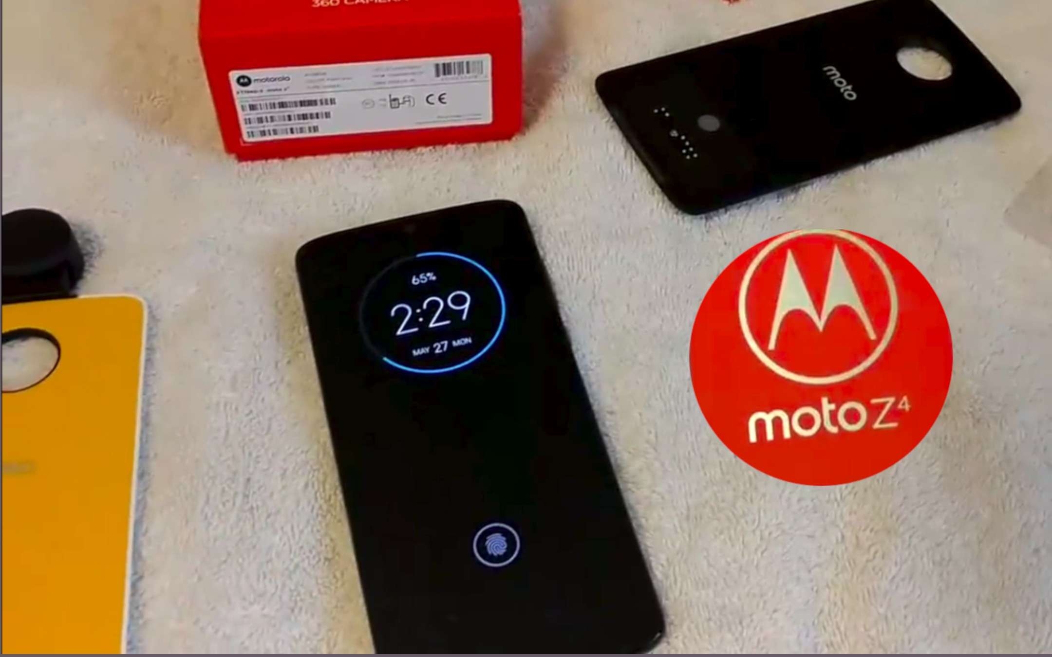 Moto Z4 venduto da Amazon per errore: l'unboxing