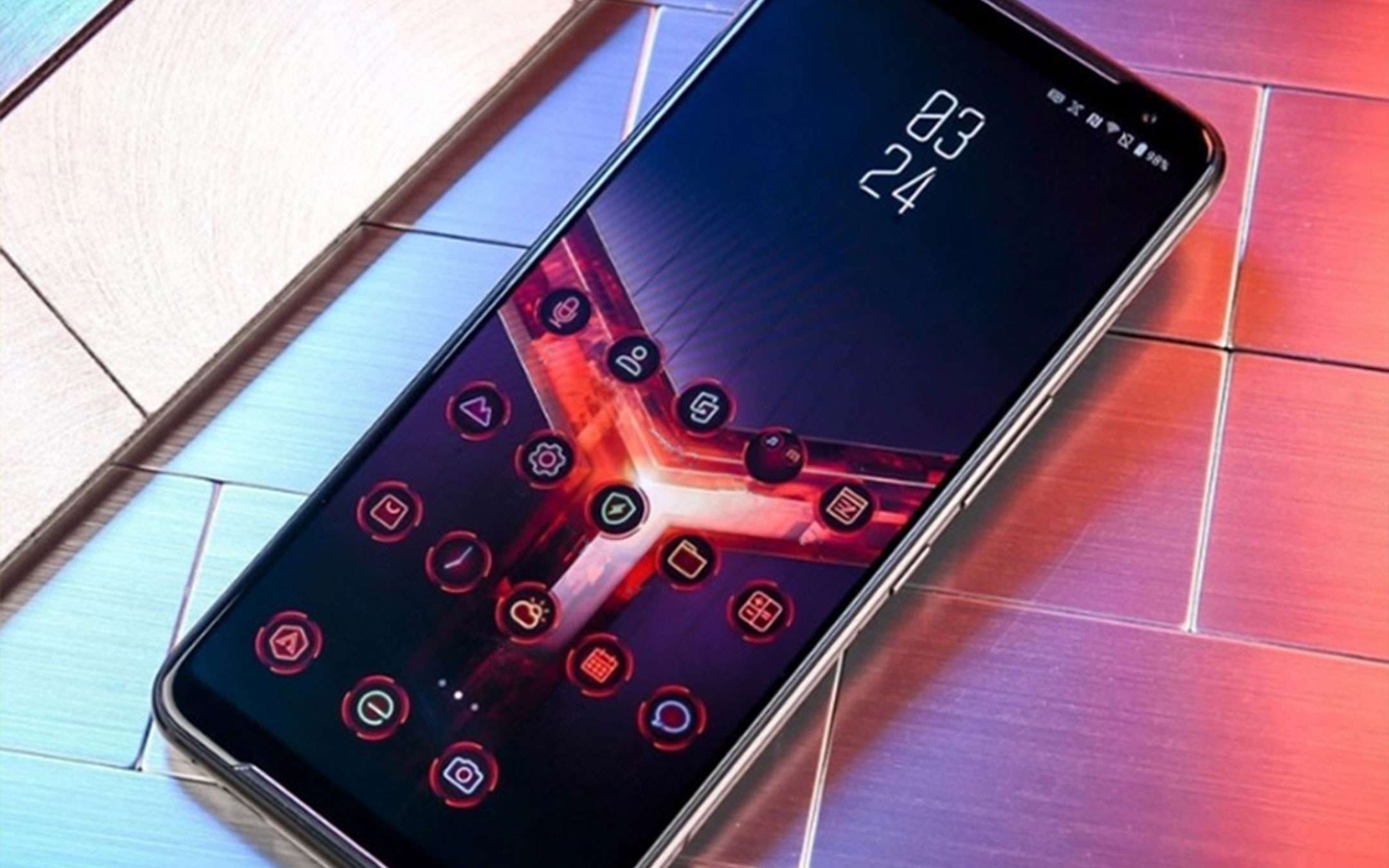 ASUS ROG Phone 2 a 489€ in offerta su eBay