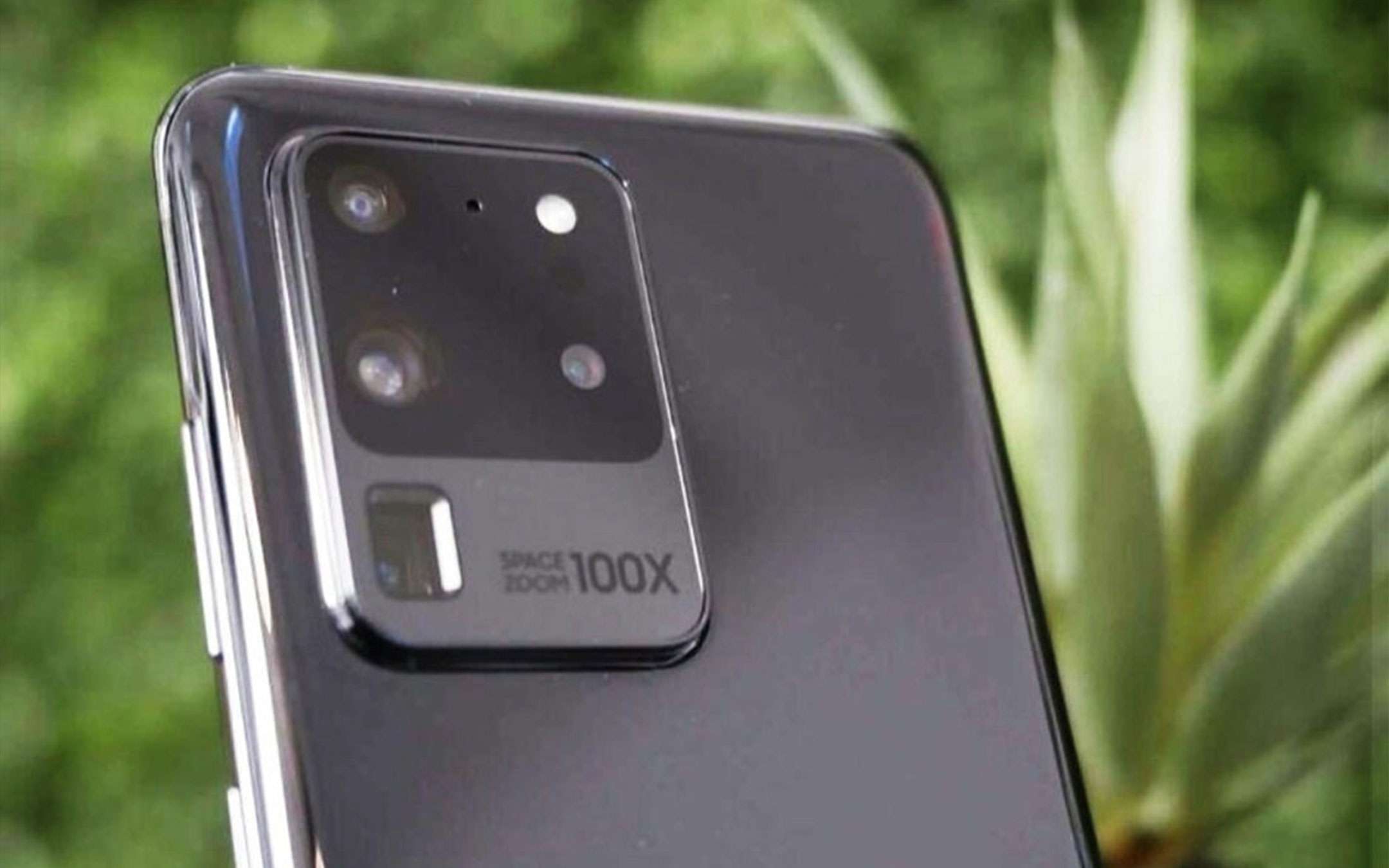 Samsung si assicura la super fotocamera di S20 Ultra