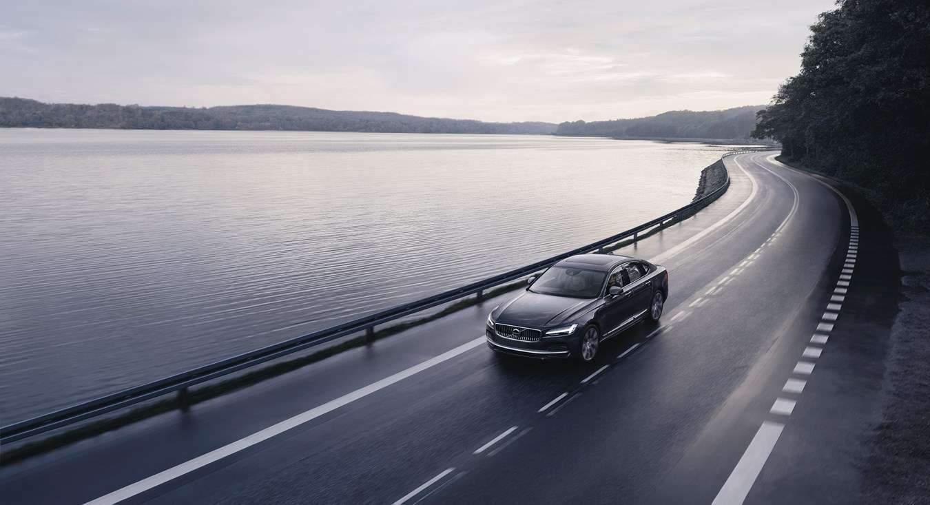 Volvo, su tutte le nuove vetture limite di velocità a 180 km/h