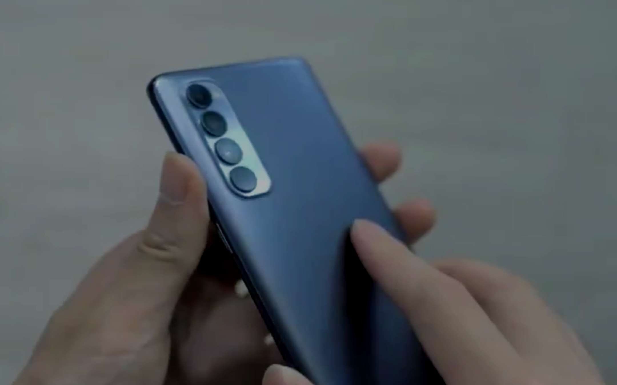 OPPO Reno4 Pro Global: video unboxing in anteprima