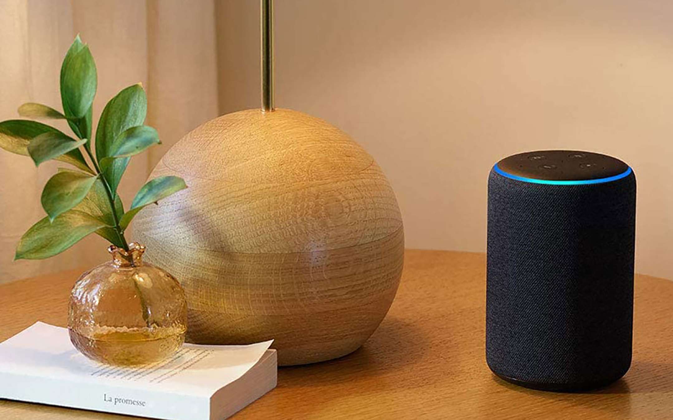 Amazon Echo Plus con il 40% di sconto e omaggio