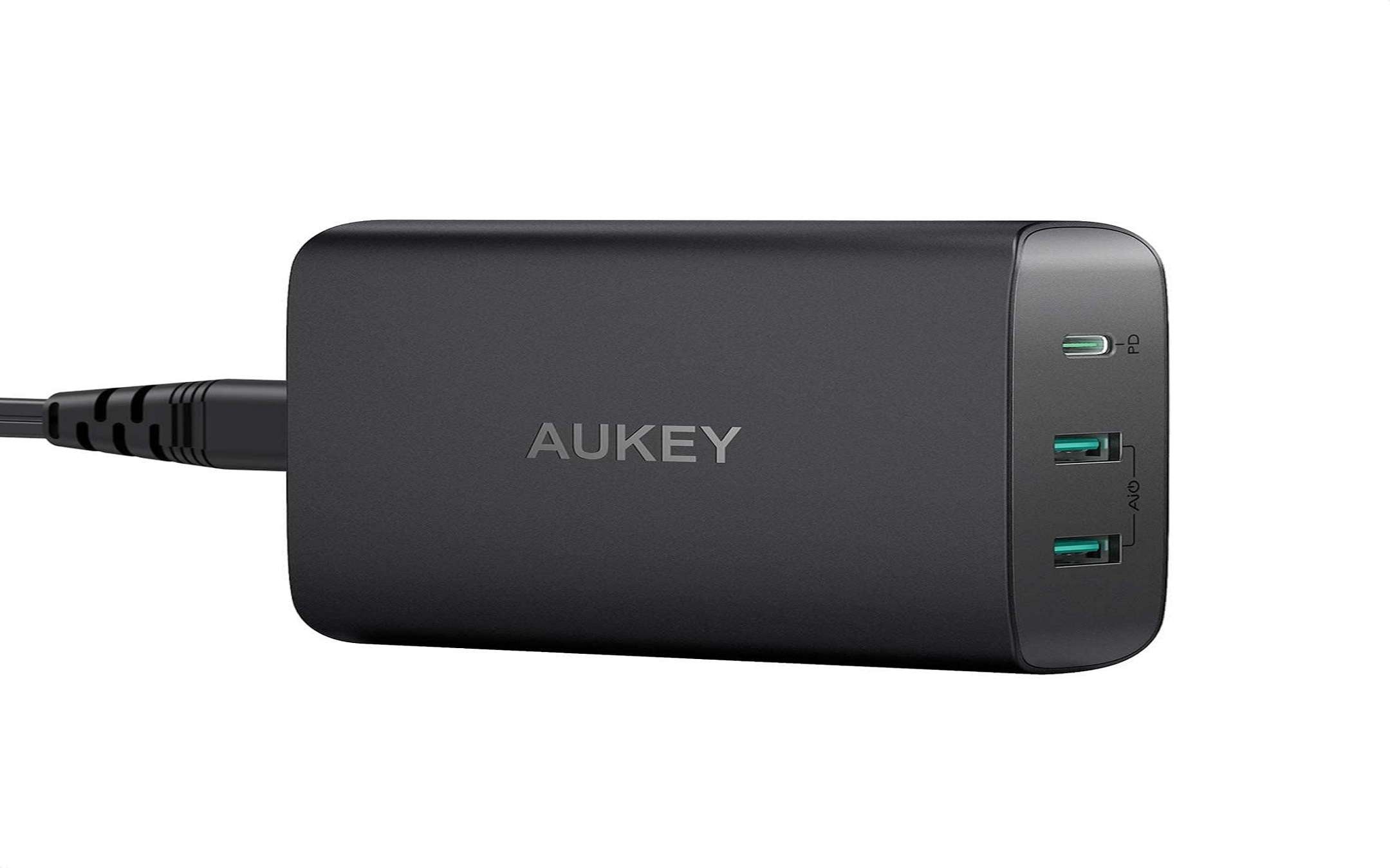 Caricabatteria Aukey USB C con oltre il 50% di sconto su Amazon