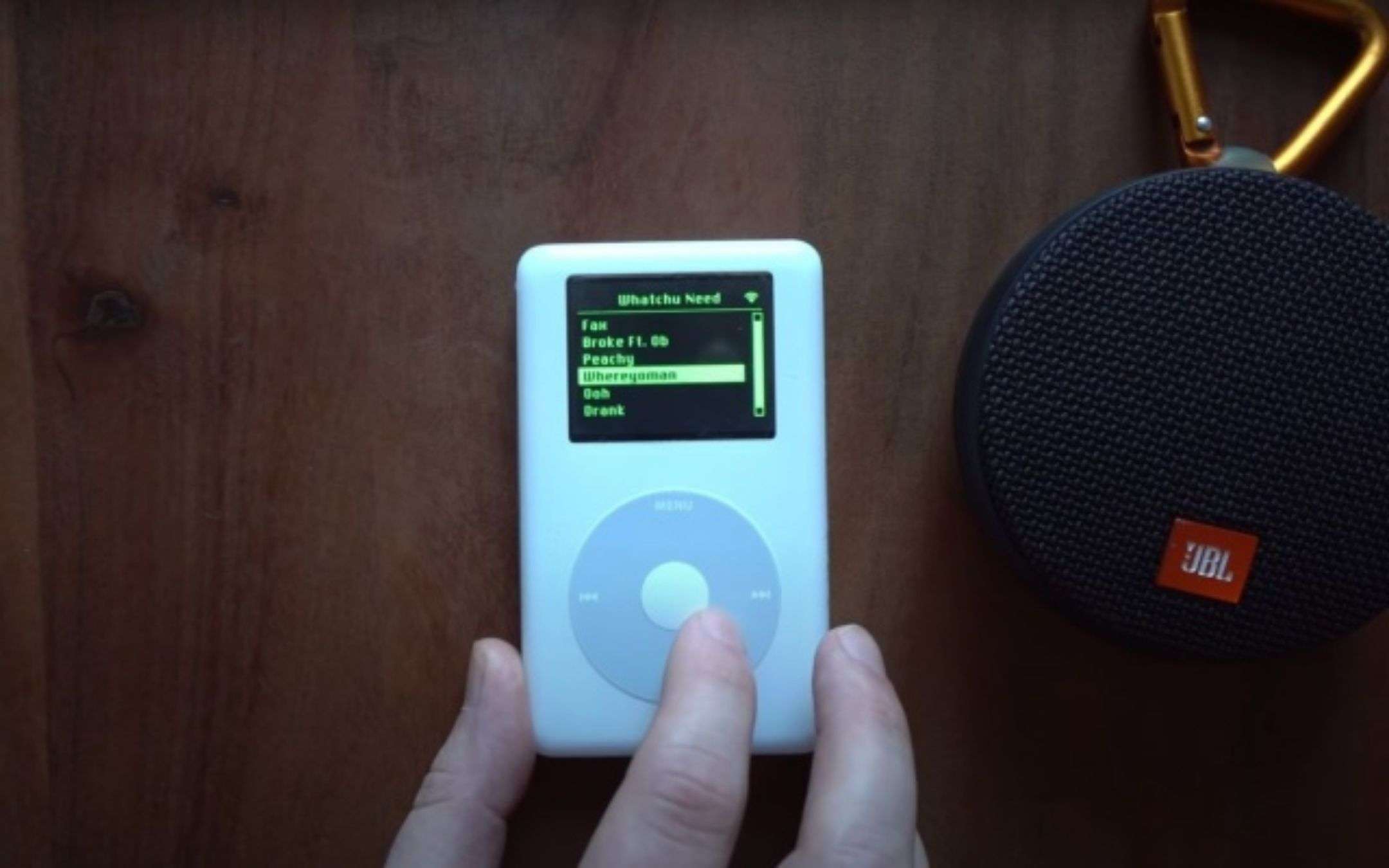 Ecco a voi sPot, l'iPod del 2004 con Spotify (VIDEO)