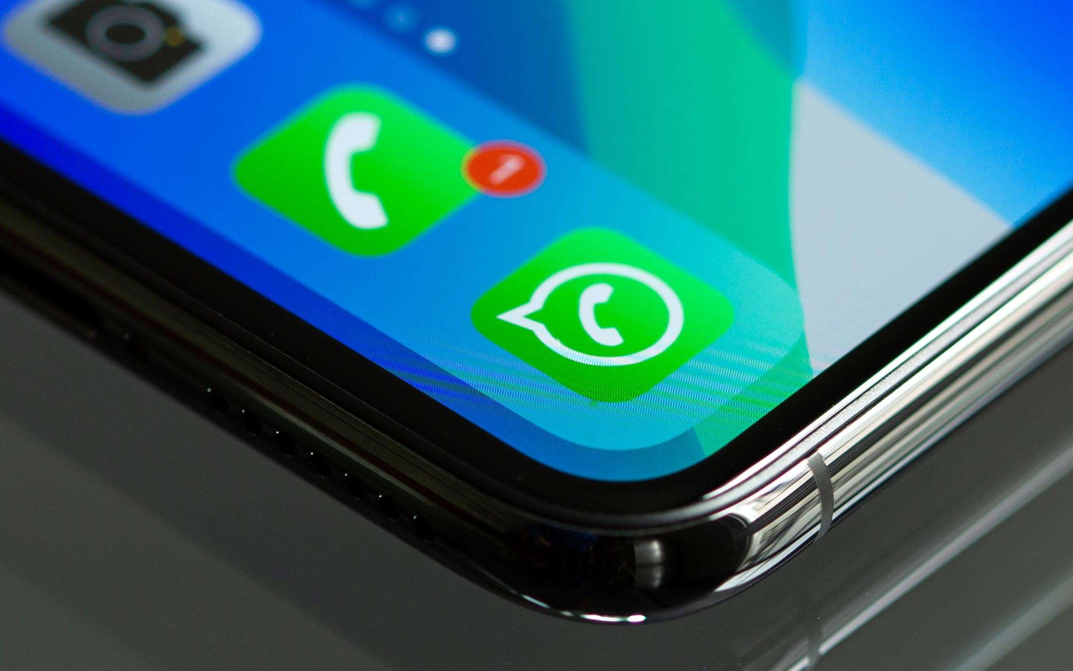 WhatsApp sulla condivisione dati con Facebook