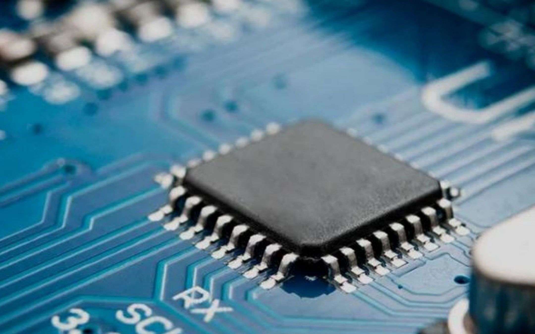 Le aziende cinesi fanno scorta di chipset