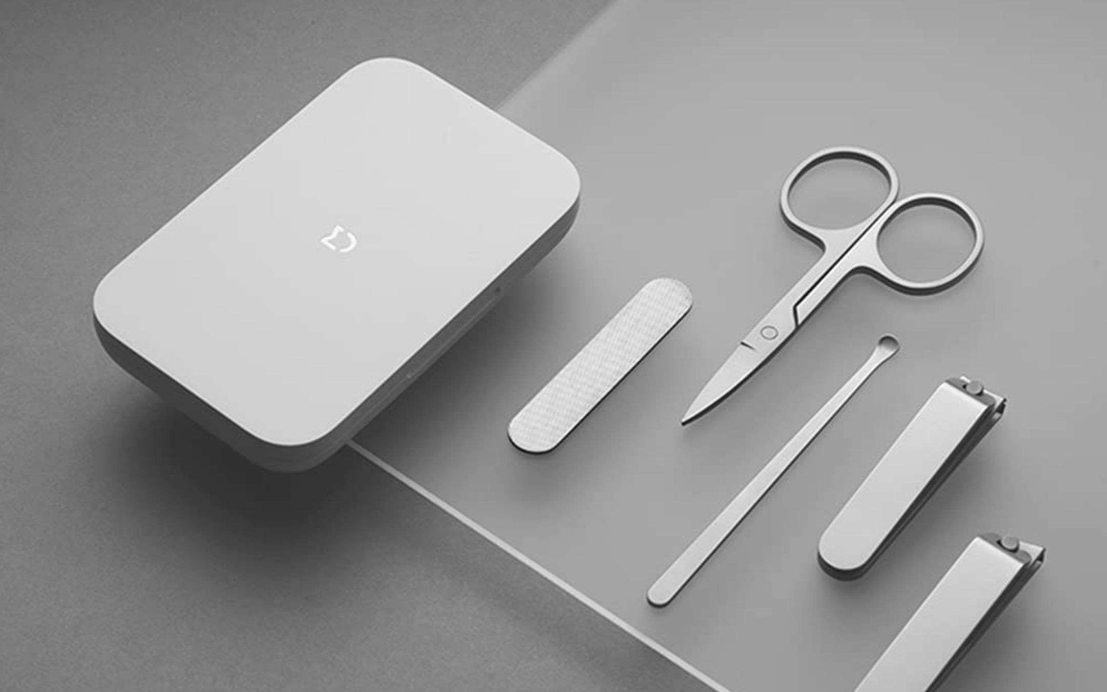 Il set per le unghie di Xiaomi è una BOMBA: 7 pz 13€ (-50%)