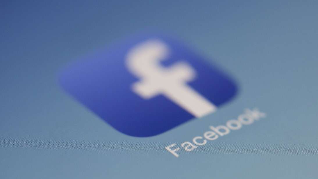 Facebook chiede direttamente agli utenti quali contenuti visualizzare