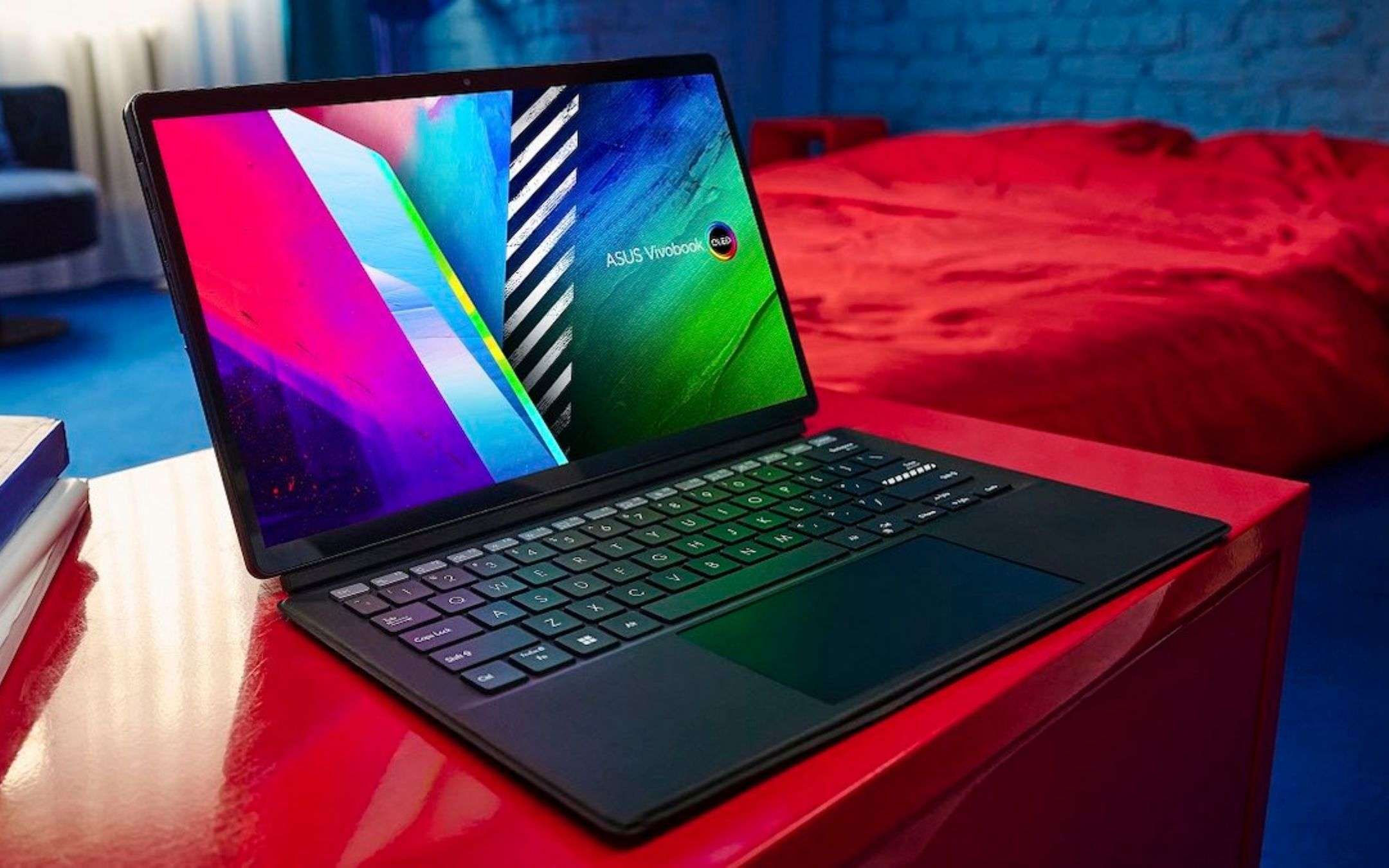 Asus Vivobook 13 Slate: UFFICIALE con OLED e SoC Pentium