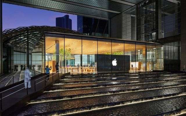 Apple Store Abu Dhabi