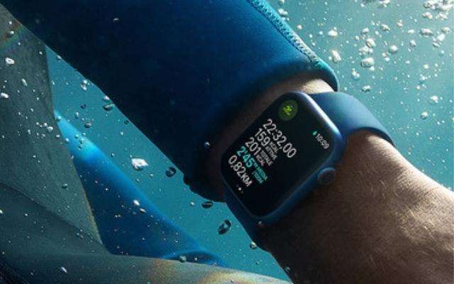 apple-watch-series-7-resistente-acqua