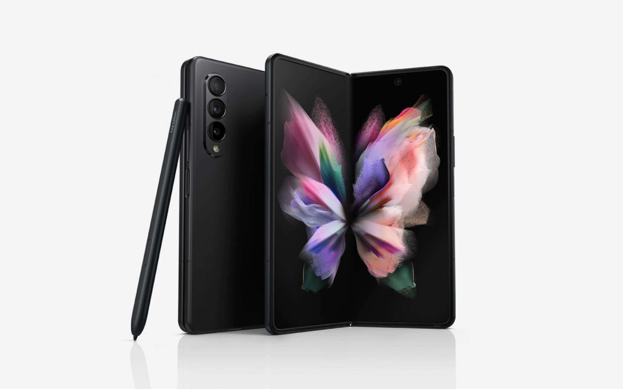 Samsung Galaxy Z Fold3 si aggiorna di nuovo: che novità ci sono?