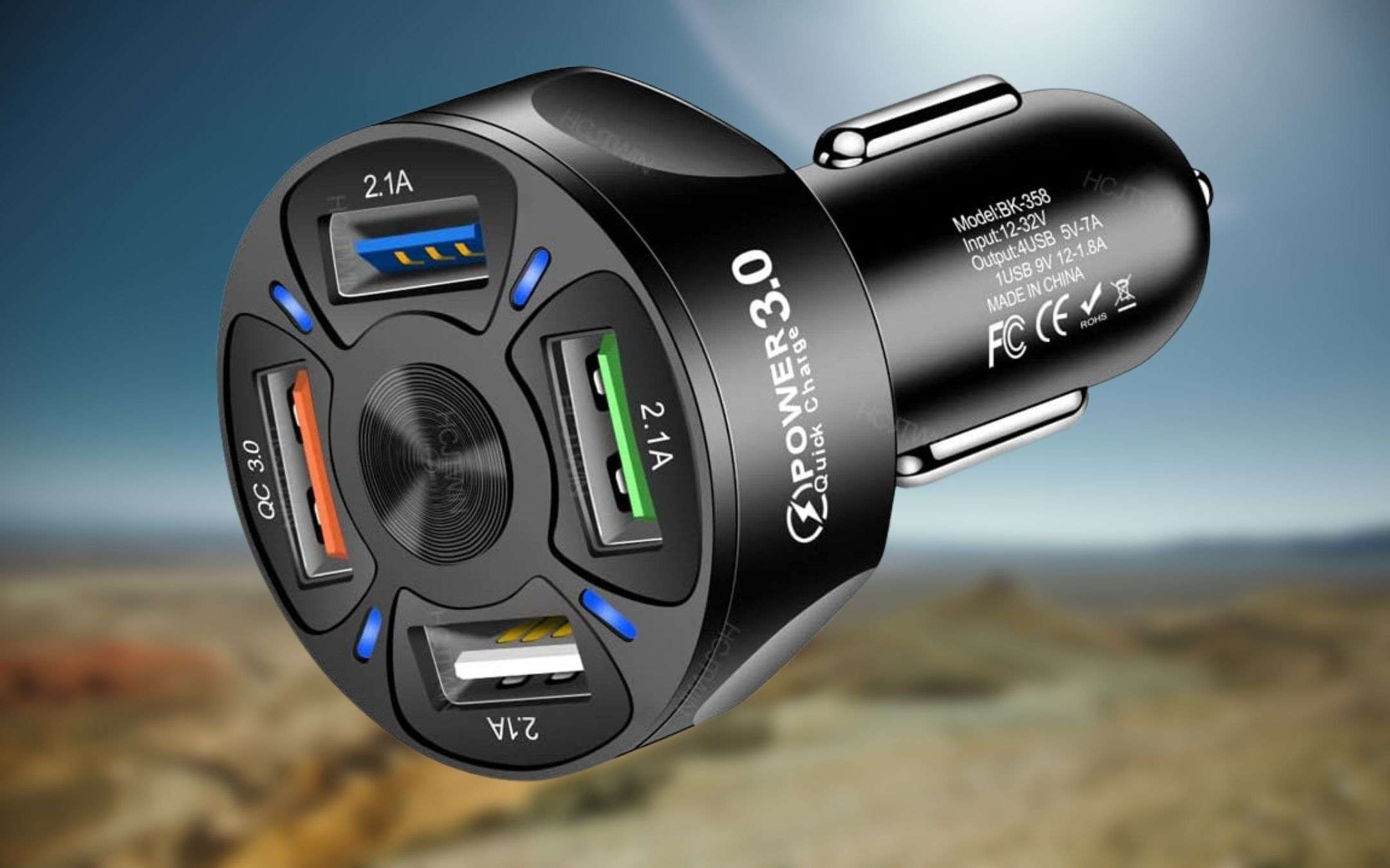 Potente caricatore auto 35W con 4 porte USB a 4,99€: sconto del 60%