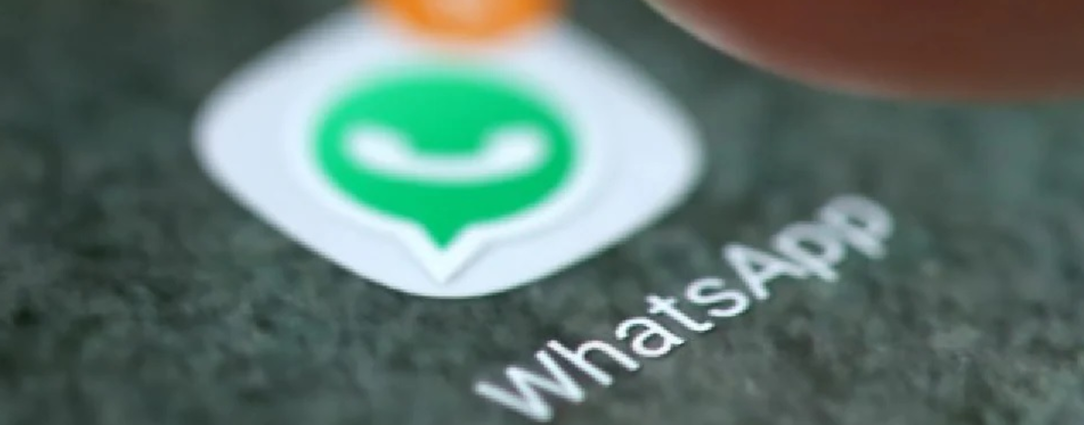 WhatsApp: sfocatura delle foto in arrivo anche su Android