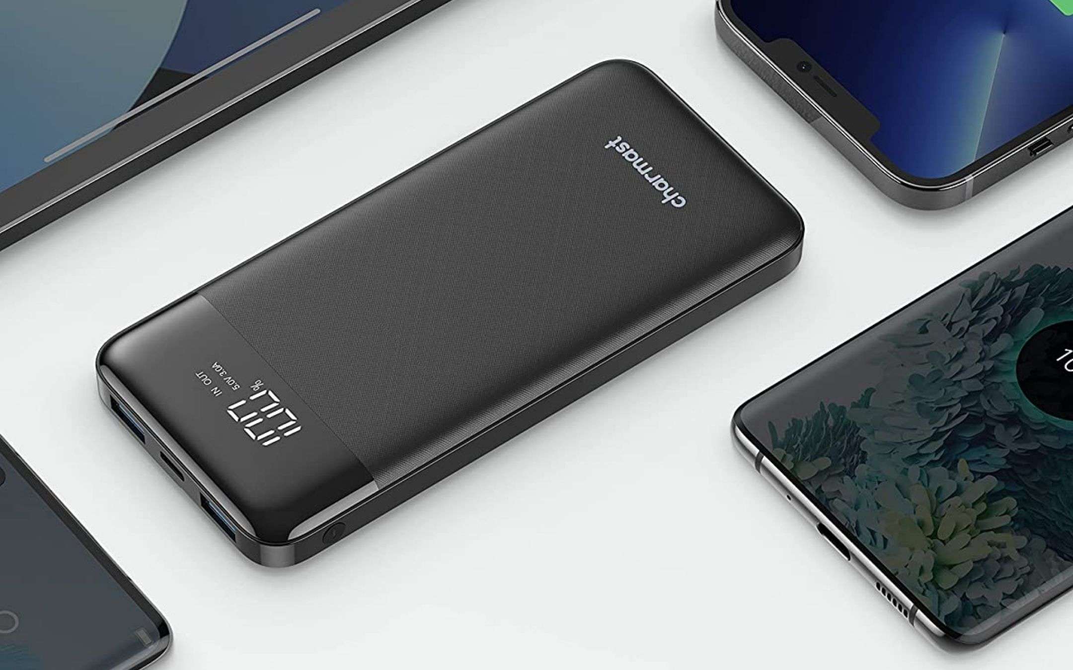 Appena 17€ per un powerbank da 10400 mAh: offerta FOLLE (Amazon)