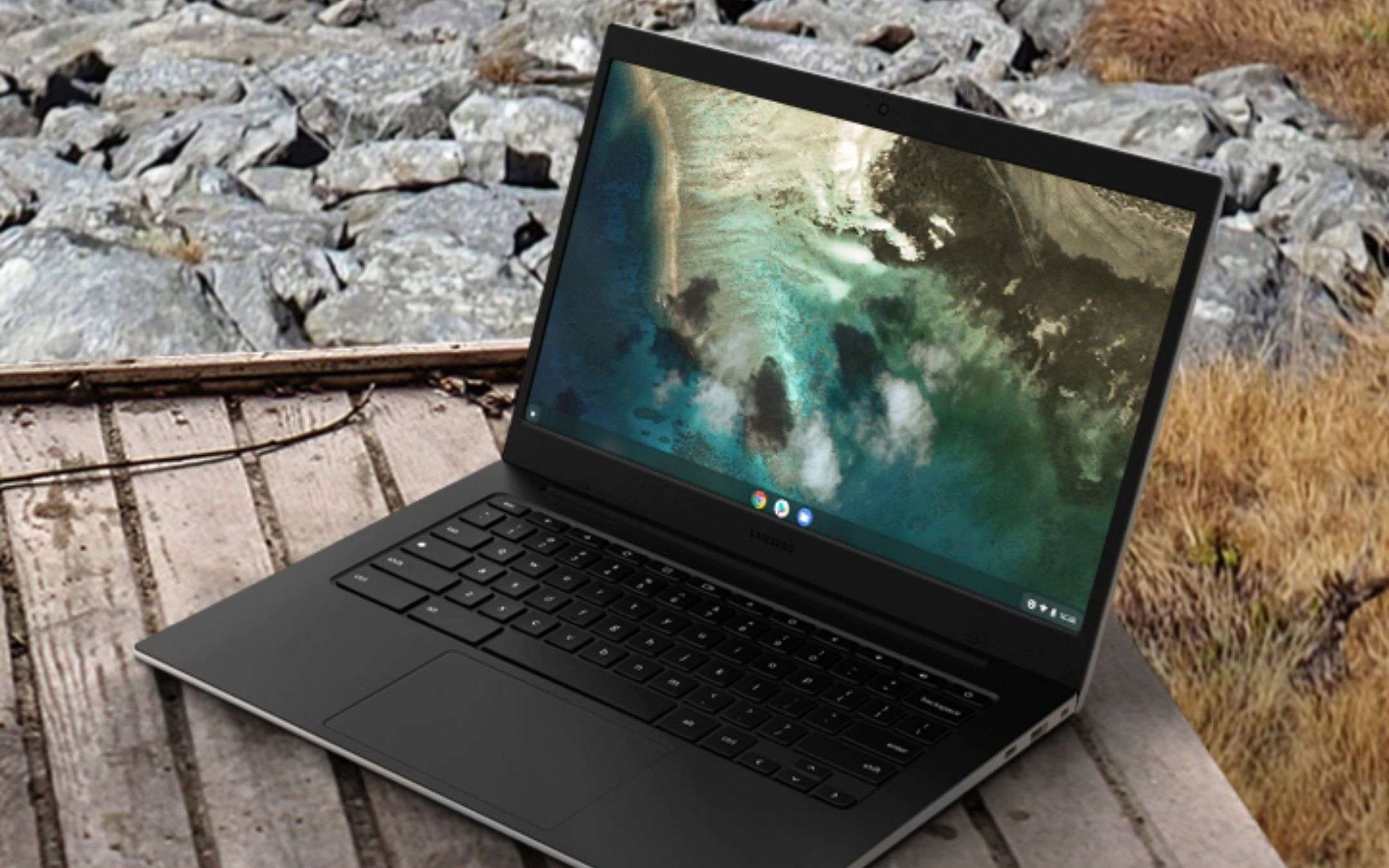 Samsung Galaxy Chromebook Go è in offerta a un prezzo WOW