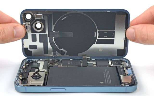 iPhone 14 iFixit