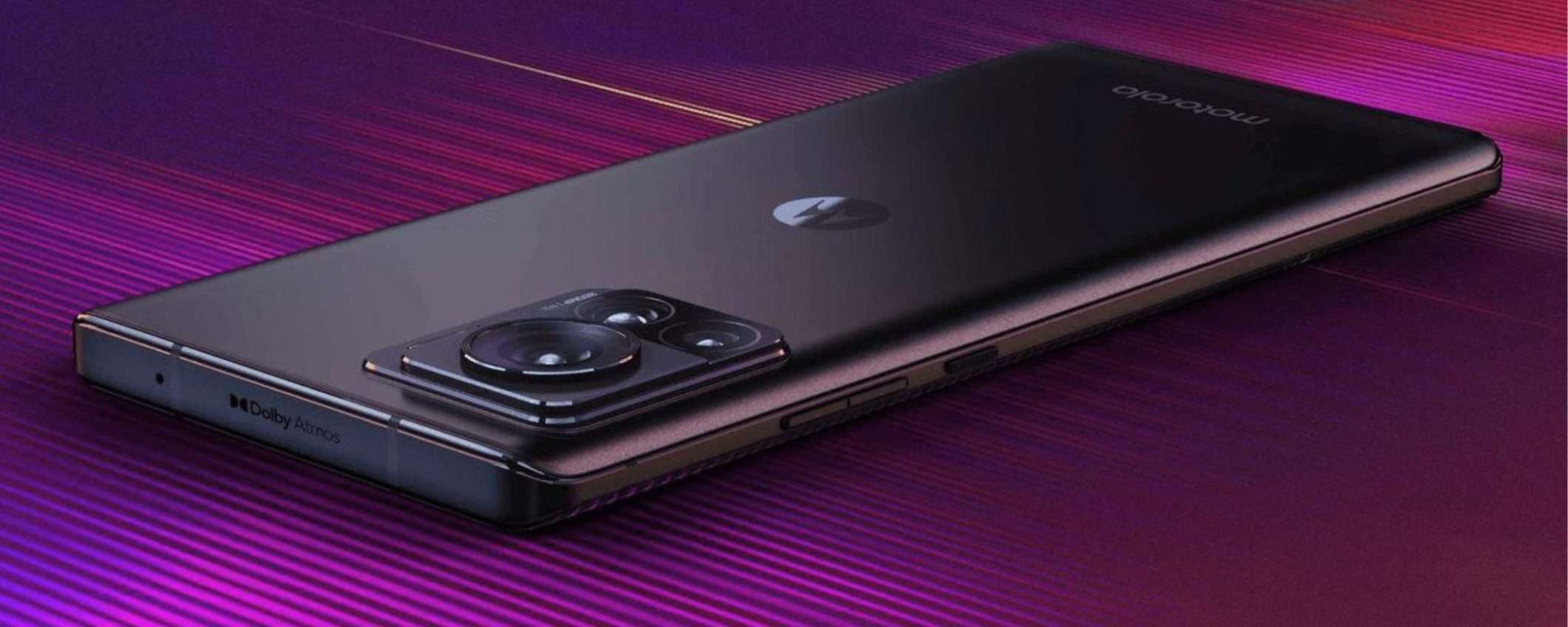 Motorola Moto X40: lo schermo avrà i bordi curvi