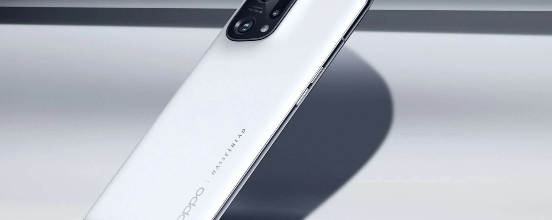 OPPO Find X5: costa la metà di un top di gamma e va BENISSIMO