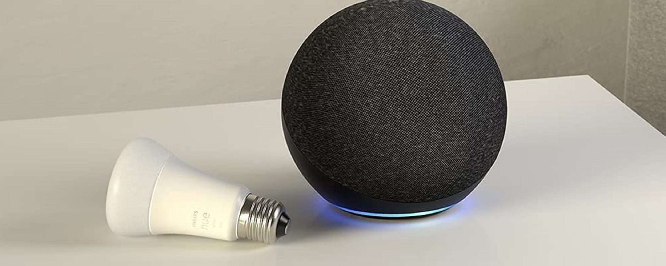 Amazon Echo 4 a 84€ con lampadina Philips Hue compresa nel prezzo