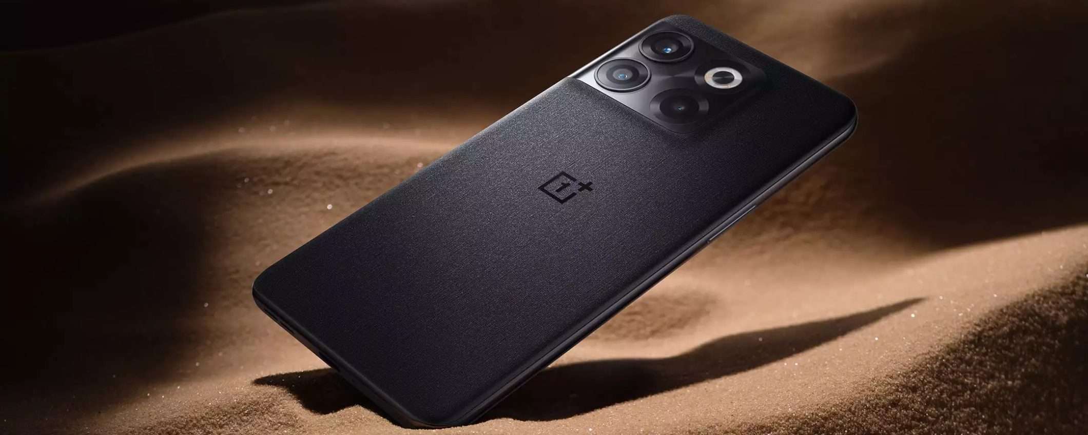 OnePlus 10T 16+256 GB: la fascia media ha un NUOVO RE con QUEST'OFFERTA (anche in 12 mesi)