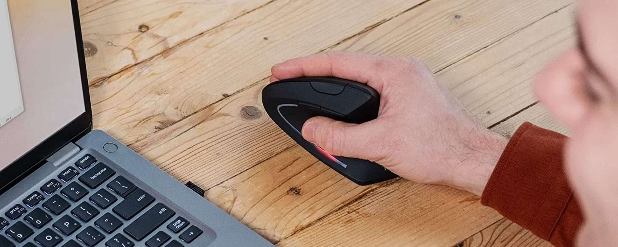 Il mouse verticale ti cambierà la vita: solo 18€ su Amazon