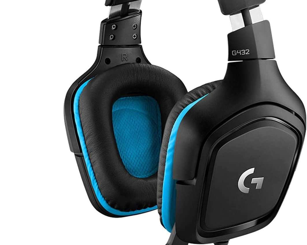 Logitech G432, potenti cuffie da gioco in super offerta: RISPARMI IL 58%