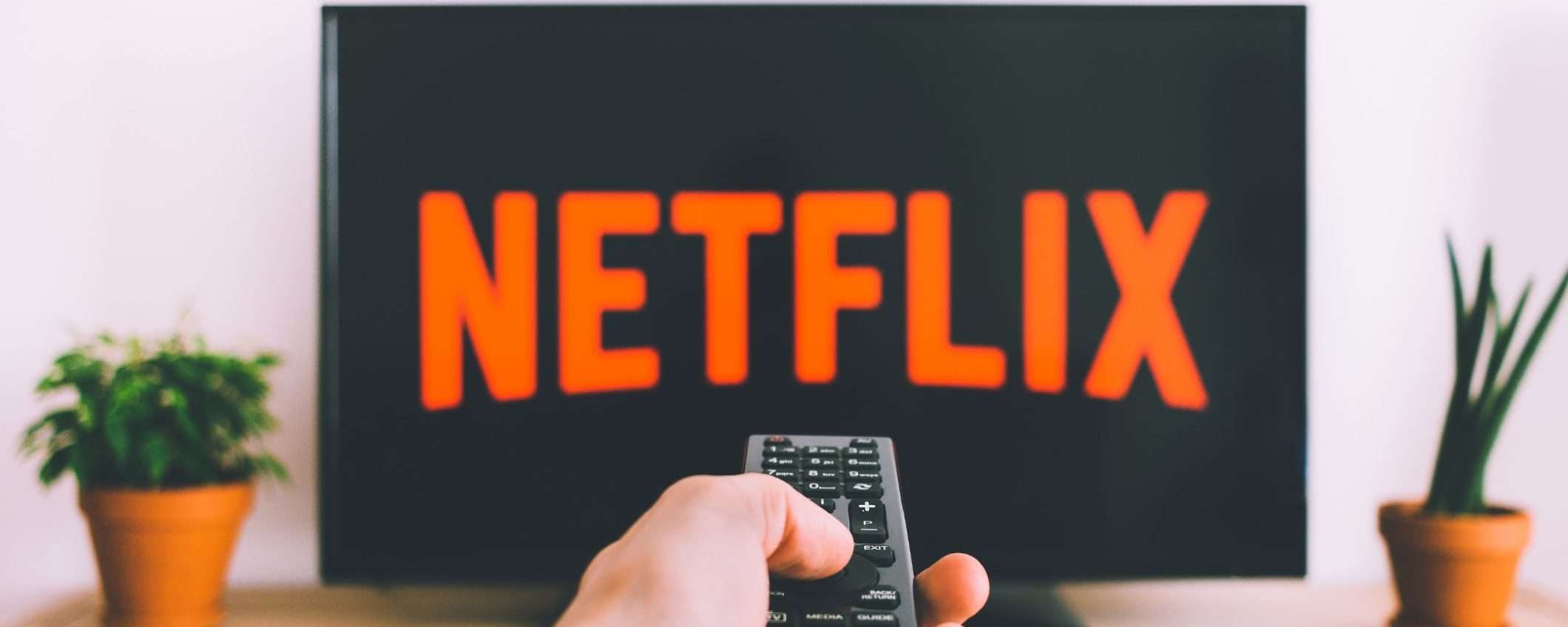 Prime Video prende in giro Netflix sullo stop alle password condivise