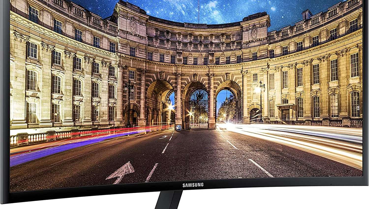 Monitor da gaming di Samsung in offerta su Amazon: risparmi 100€