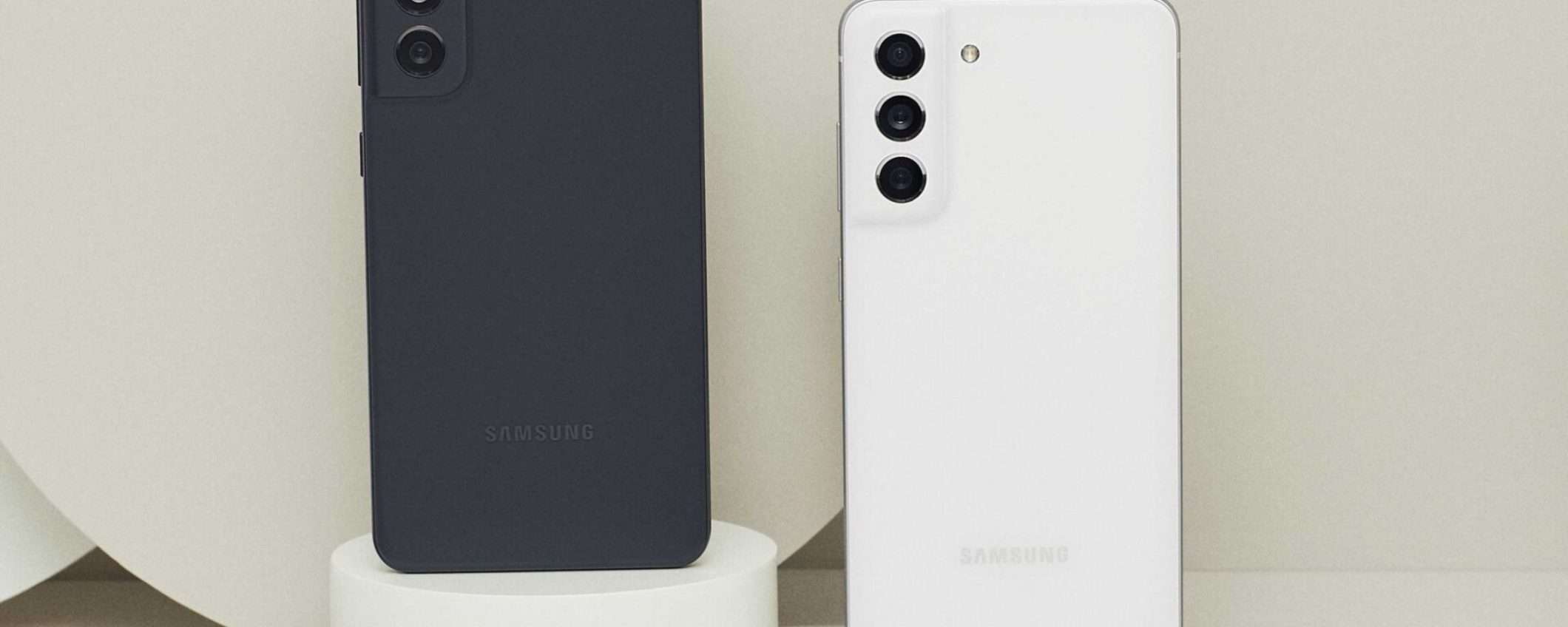 Samsung Galaxy S22 5G: l'ammiraglia che costa pochissimo su Amazon