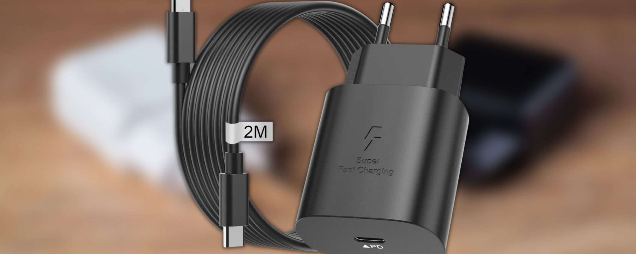 Caricatore USB-C da 25W universale: lo paghi solo 11€ su Amazon