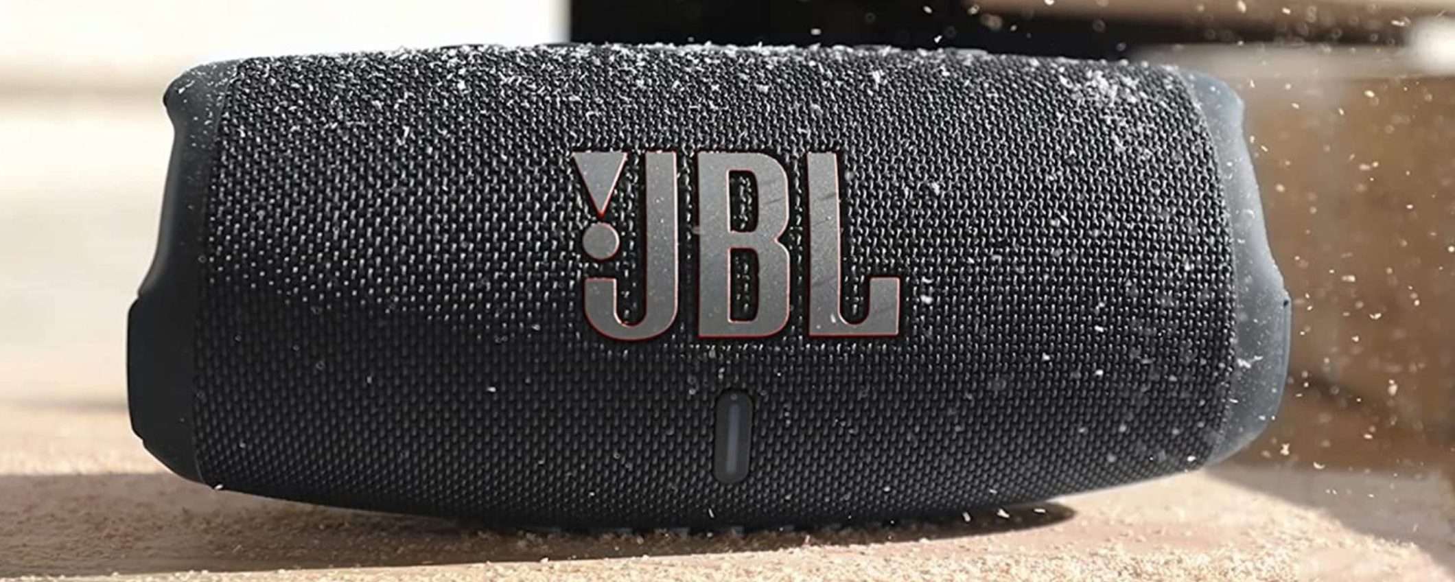 JBL Charge 5, lo speaker PREMIUM precipita al minimo storico su Amazon (129€)