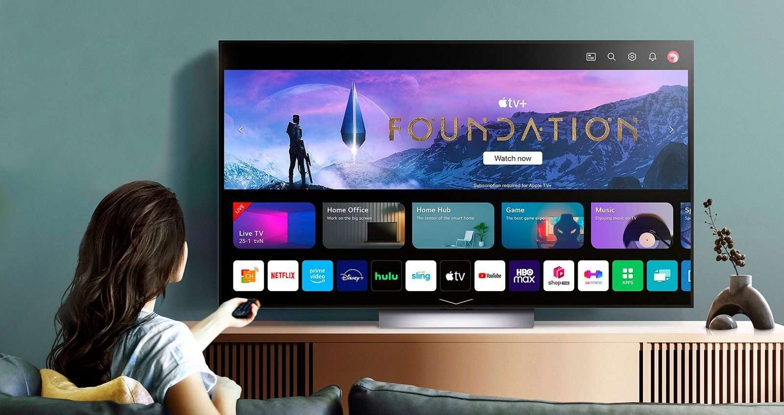 Smart TV LG da 55 pollici al MINIMO STORICO su Amazon: bastano 499€