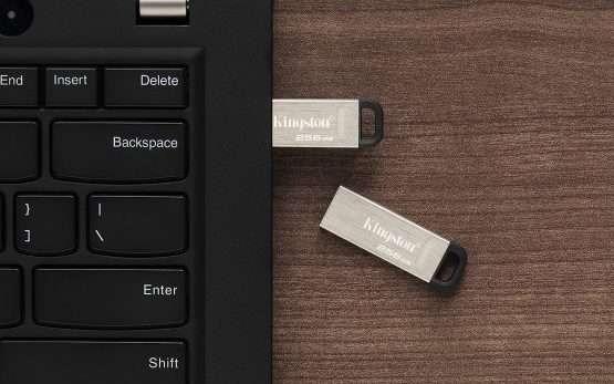 Chiavetta USB 3.2 Kingston da 128GB a soli 9 euro: e se ne compri 4 risparmi