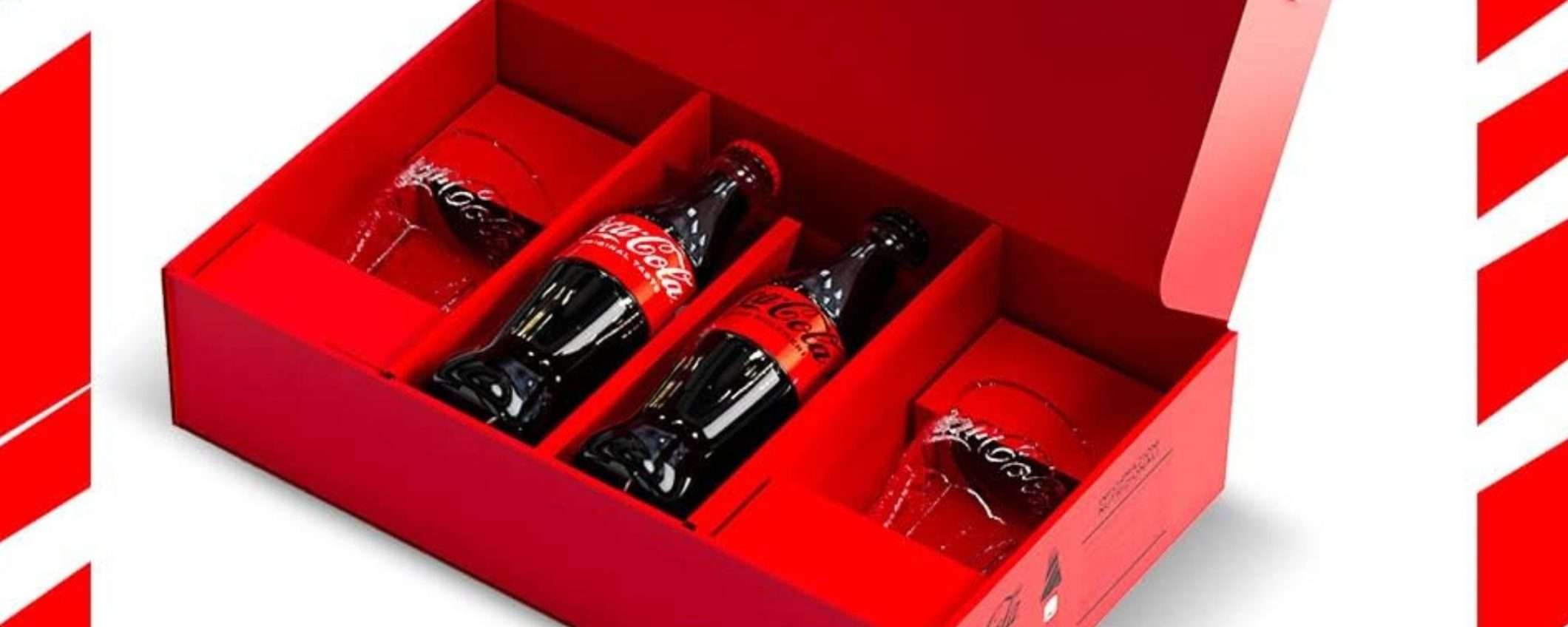 Coca Cola SPECIAL Box a 9,99€: 2 bottiglie e 2 bicchieri, sconto WOW (-38%)