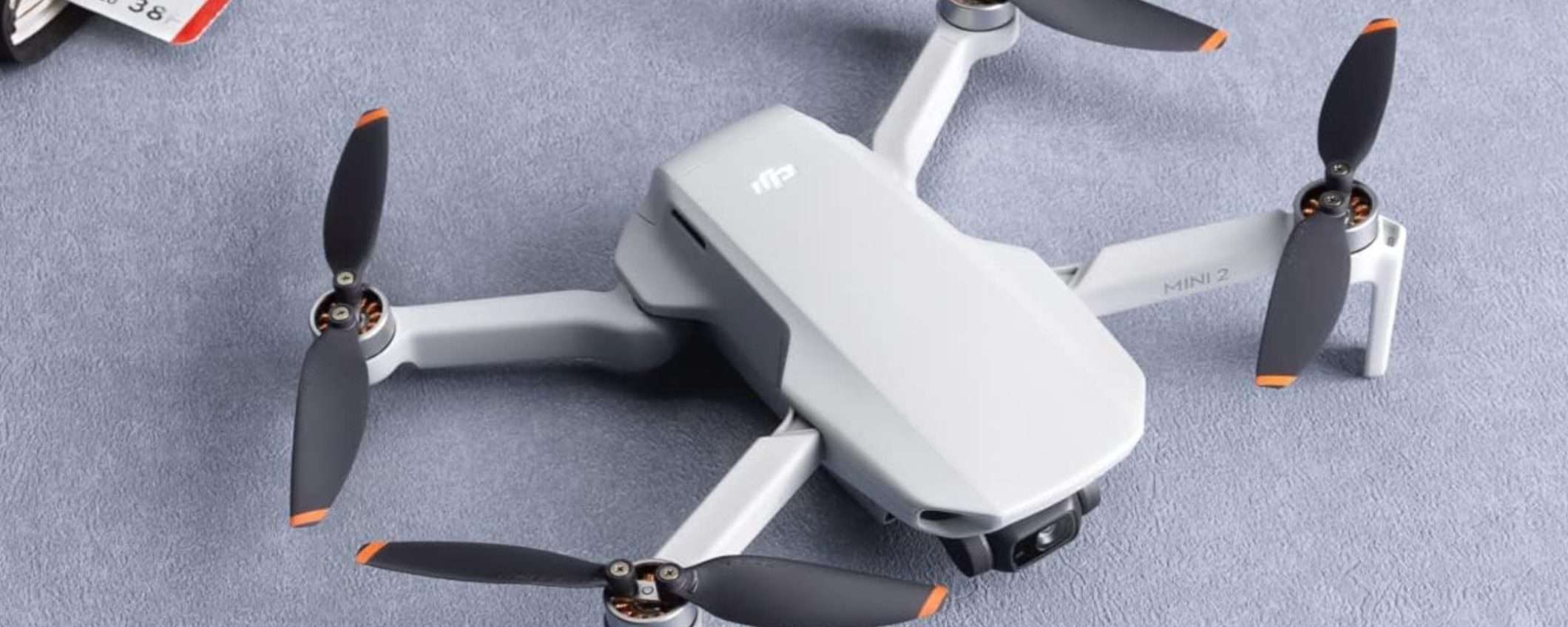 DJI Mini 2 Fly More Combo con Care Refresh: prezzo BOMBA su Amazon