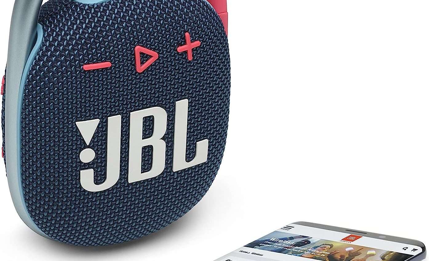 JBL Clip 4 in offerta: il re degli speaker portatili ad un prezzo imbattibile (-32%)