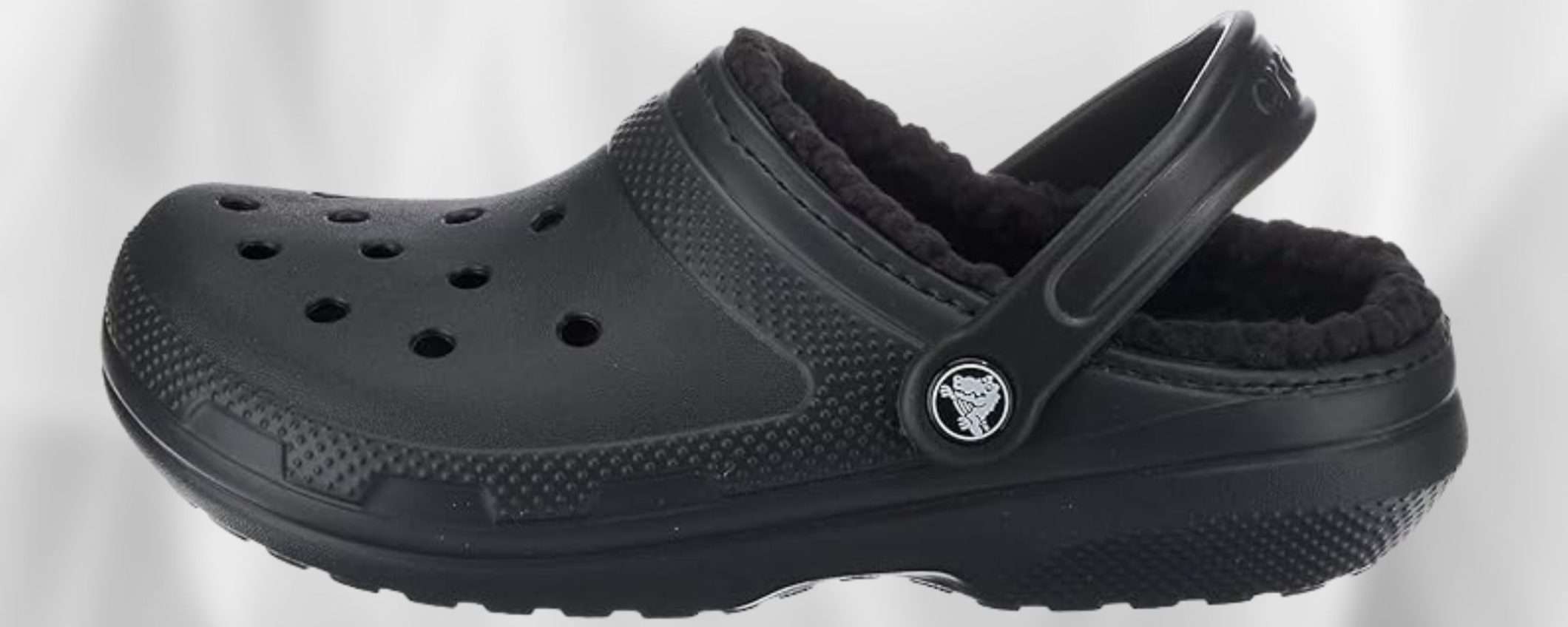 Crocs invernali (imbottite) a 27€ su Amazon: sconto 53%, prezzo SHOCK