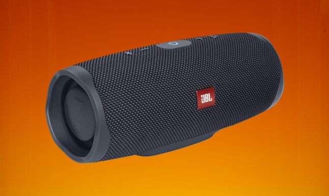 JBL Charge Essential 2 in offerta a 129€: altoparlante e power bank in un unico device