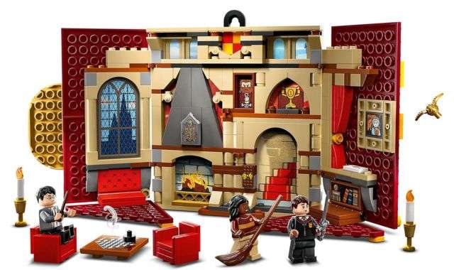 Set LEGO Harry Potter Grifondoro aperto