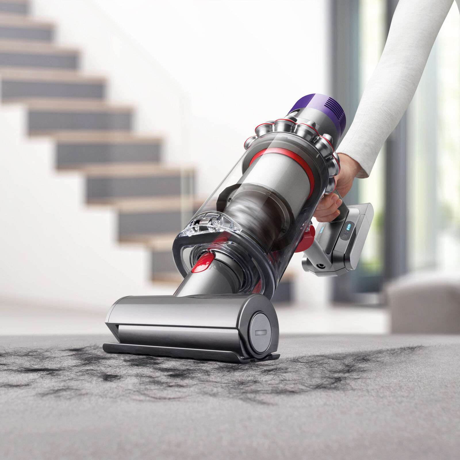 dyson-cyclone-v10-absolute-ebay-prezzo-assurdo-200e-accessori