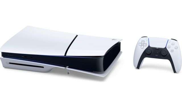 PlayStation 5 modello Slim