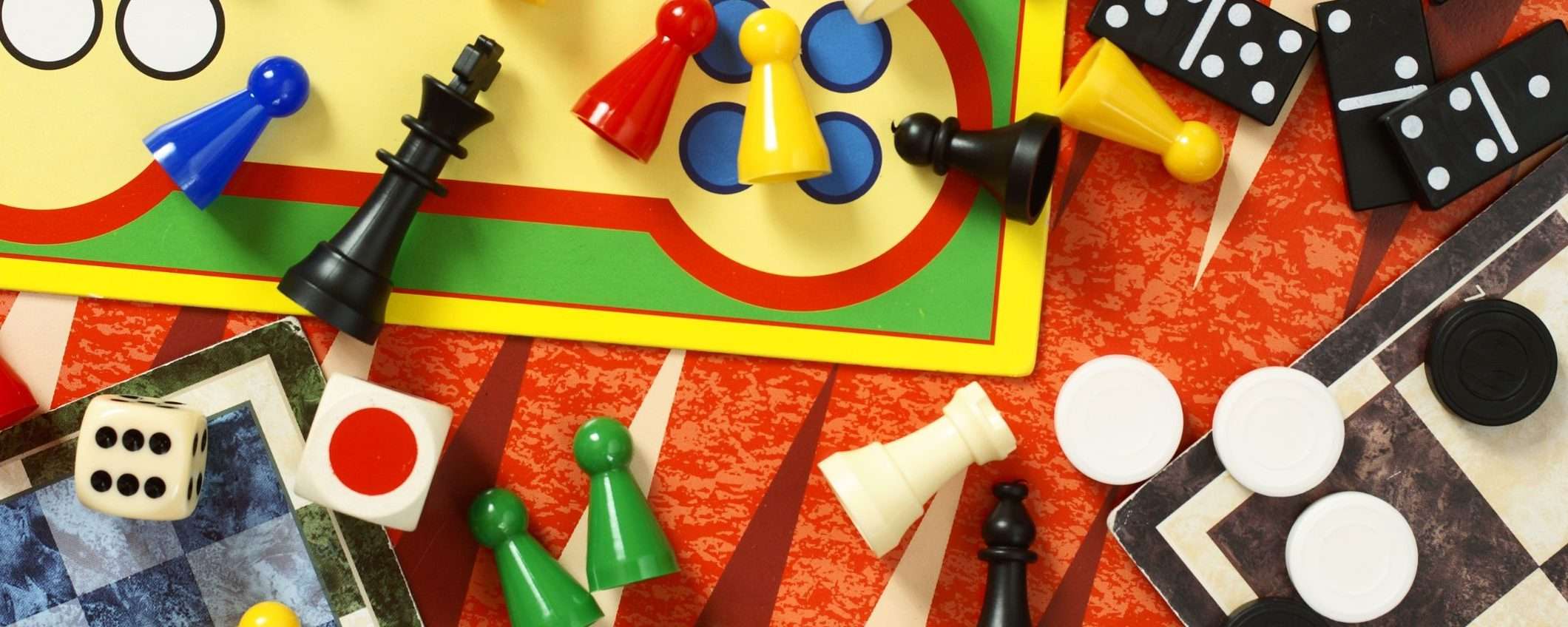 Giochi in scatola per Natale: 5 divertentissimi in offerta su eBay