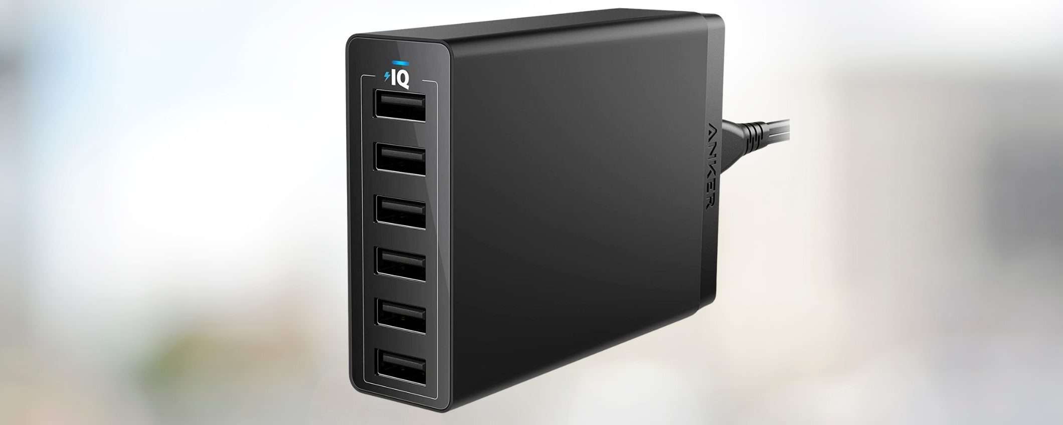 Caricatore USB multiplo con 6 porte in offerta su Amazon