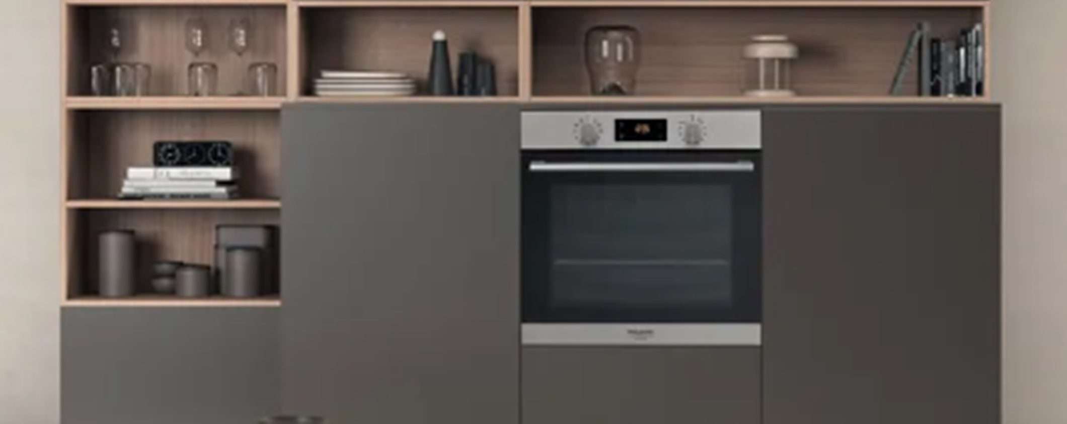 Forno elettrico da incasso classe A+ di Hotpoint a quasi metà prezzo da Unieuro (399€)