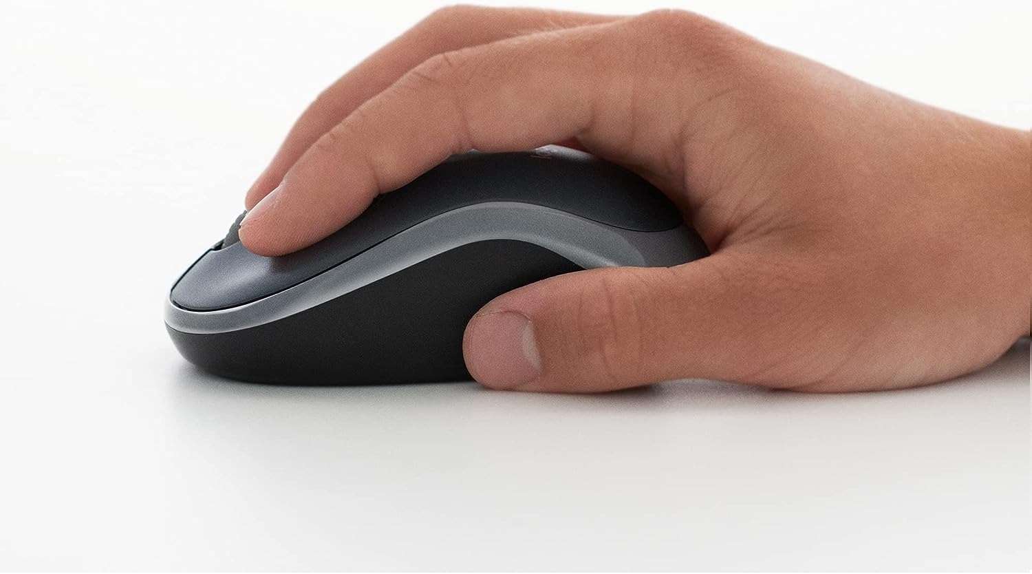 Questo mouse wireless Logitech è in SUPER OFFERTA: solo 9€ su Amazon