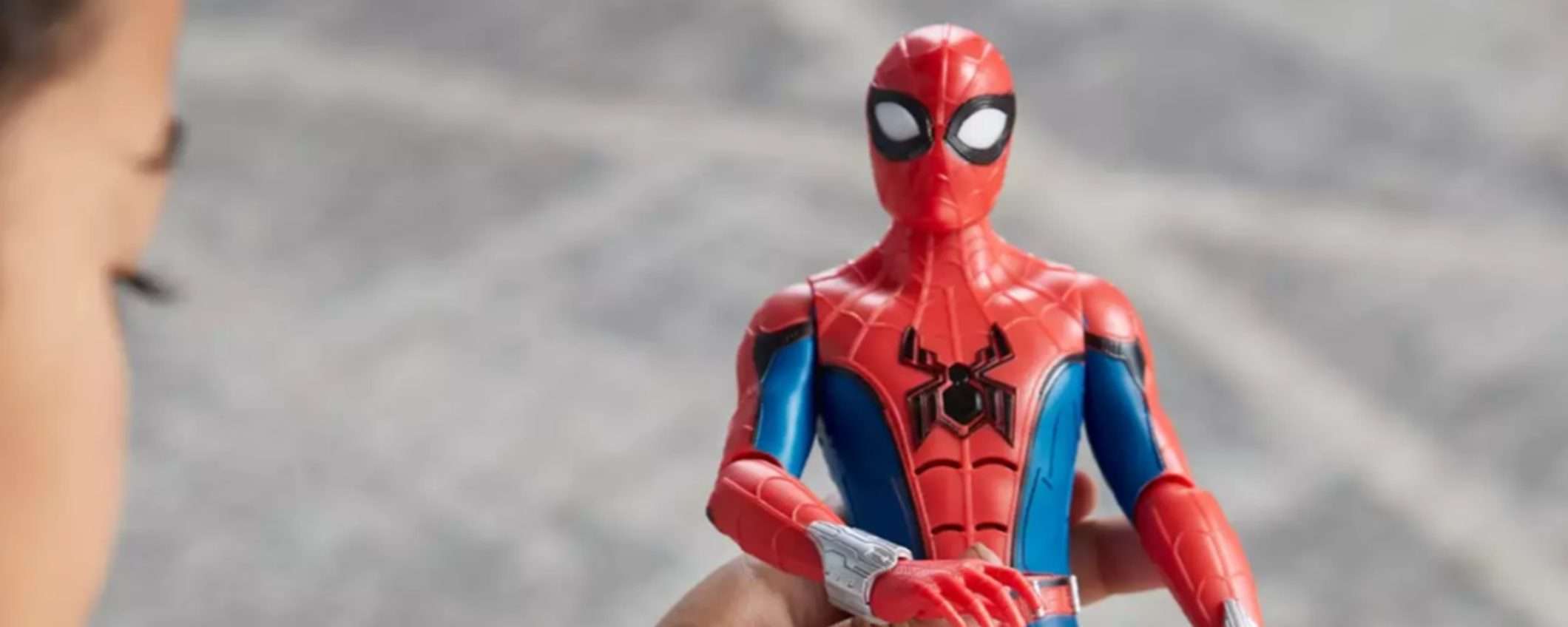 Action figure parlante Spider-Man a quasi metà prezzo su Disney Store