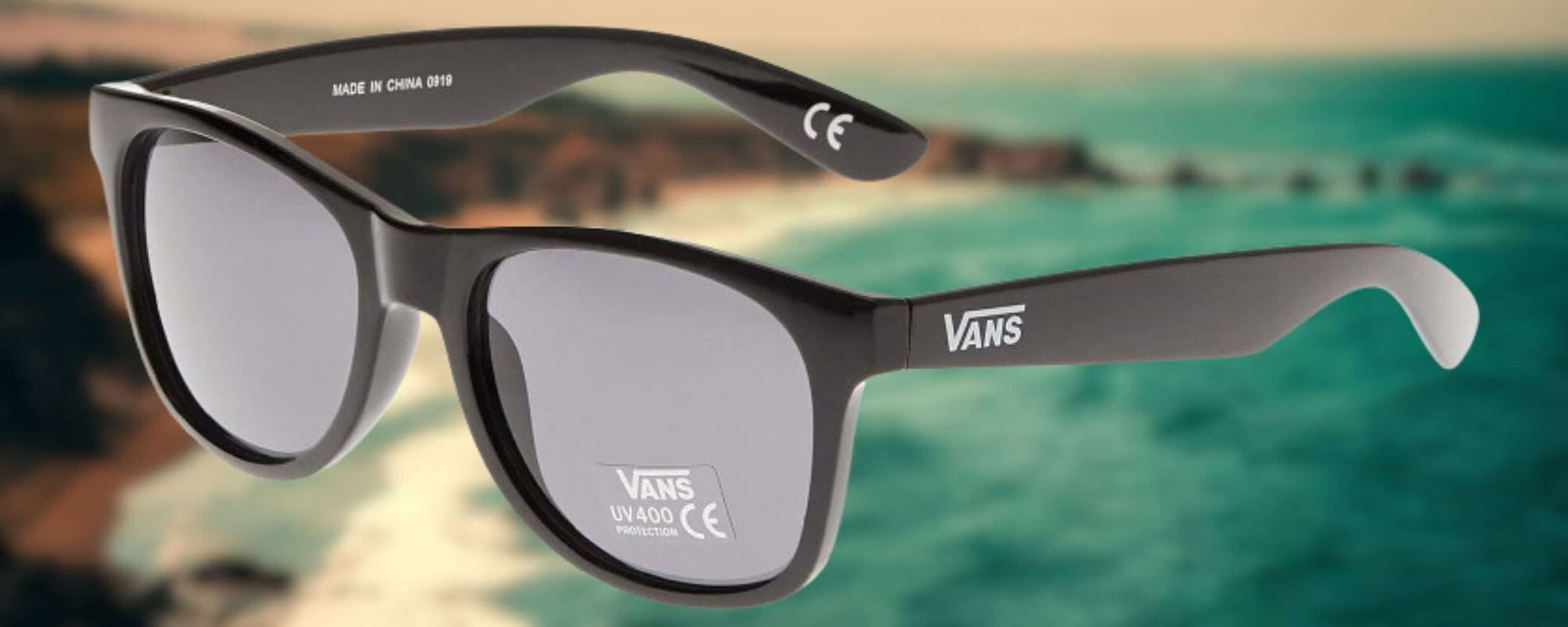 Solo 12,95€ per gli occhiali da sole VANS su Amazon: sono SPETTACOLARI